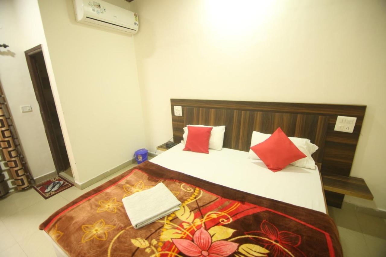 Hotel Amron45 Chandīgarh Exterior foto